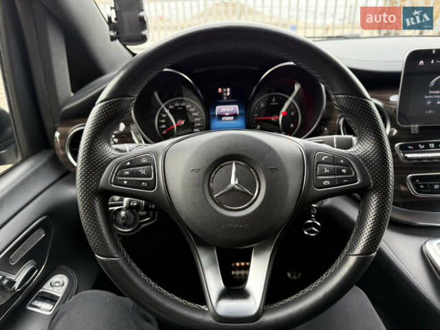 Чорний Мерседес В-Клас, об'ємом двигуна 1.95 л та пробігом 172 тис. км за 80000 $, фото 52 на Automoto.ua