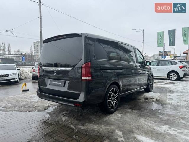 Черный Мерседес В-Класс, объемом двигателя 2.14 л и пробегом 77 тыс. км за 77990 $, фото 4 на Automoto.ua