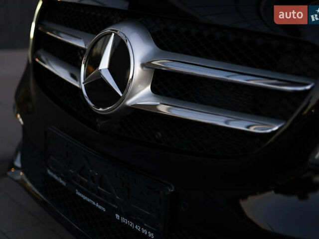 Чорний Мерседес В-Клас, об'ємом двигуна 2.14 л та пробігом 26 тис. км за 88800 $, фото 22 на Automoto.ua