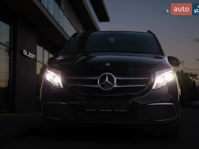 Чорний Мерседес В-Клас, об'ємом двигуна 2.14 л та пробігом 26 тис. км за 88800 $, фото 19 на Automoto.ua