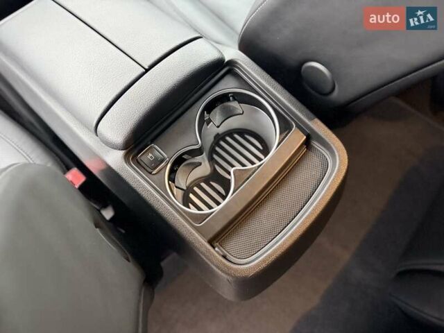 Черный Мерседес В-Класс, объемом двигателя 1.95 л и пробегом 46 тыс. км за 93999 $, фото 24 на Automoto.ua