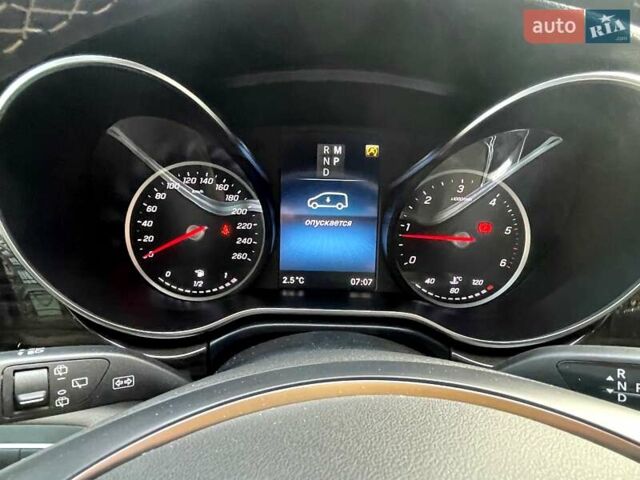 Чорний Мерседес В-Клас, об'ємом двигуна 1.95 л та пробігом 40 тис. км за 65000 $, фото 1 на Automoto.ua