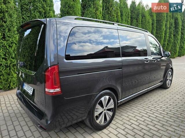 Чорний Мерседес В-Клас, об'ємом двигуна 1.95 л та пробігом 39 тис. км за 69000 $, фото 9 на Automoto.ua