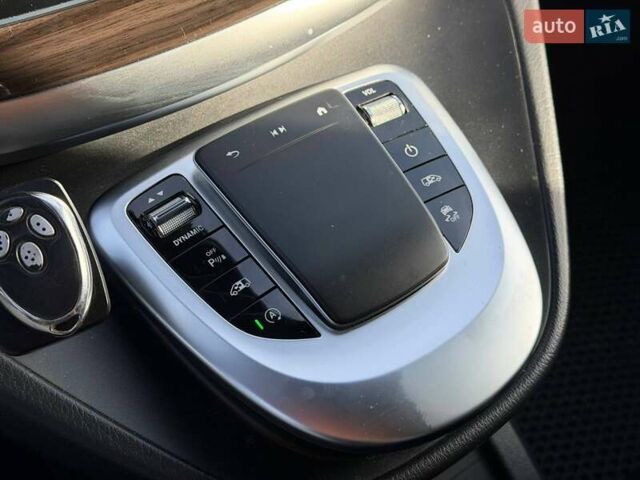 Черный Мерседес В-Класс, объемом двигателя 1.95 л и пробегом 102 тыс. км за 72000 $, фото 69 на Automoto.ua