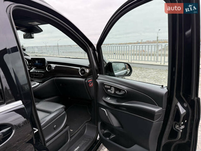 Чорний Мерседес В-Клас, об'ємом двигуна 1.95 л та пробігом 172 тис. км за 80000 $, фото 22 на Automoto.ua