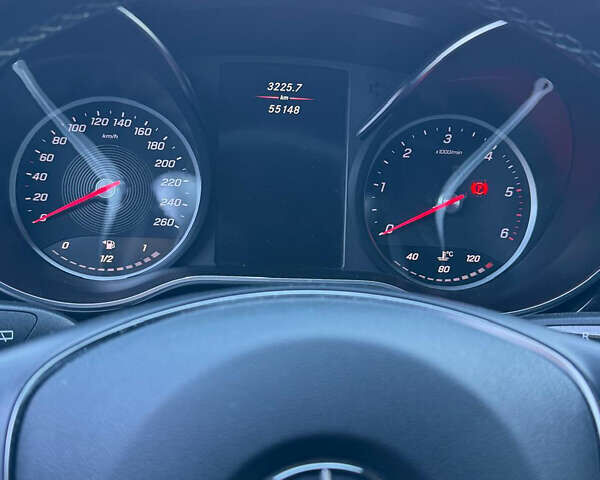 Черный Мерседес В-Класс, объемом двигателя 2.14 л и пробегом 55 тыс. км за 85000 $, фото 3 на Automoto.ua