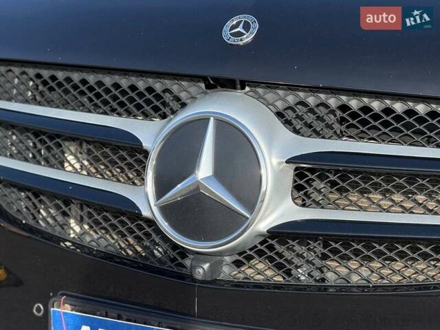 Черный Мерседес В-Класс, объемом двигателя 1.95 л и пробегом 102 тыс. км за 72000 $, фото 5 на Automoto.ua