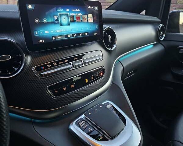 Чорний Мерседес В-Клас, об'ємом двигуна 1.95 л та пробігом 39 тис. км за 69000 $, фото 27 на Automoto.ua