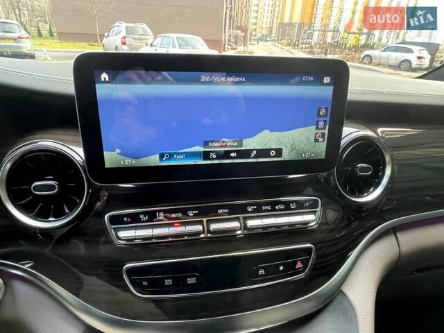 Чорний Мерседес В-Клас, об'ємом двигуна 1.95 л та пробігом 40 тис. км за 65000 $, фото 6 на Automoto.ua