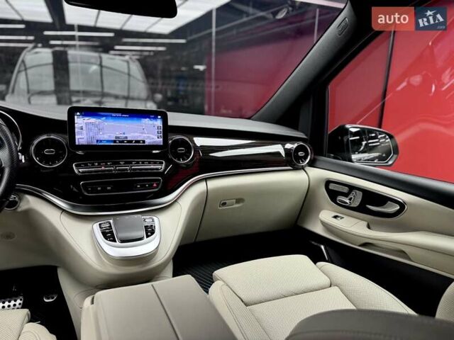 Черный Мерседес В-Класс, объемом двигателя 1.9 л и пробегом 110 тыс. км за 83500 $, фото 39 на Automoto.ua