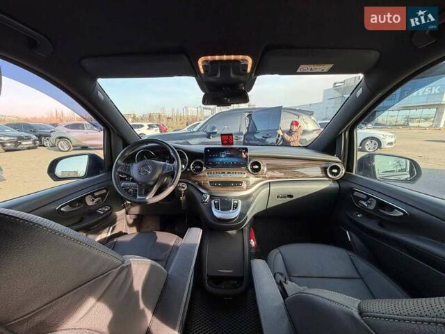 Черный Мерседес В-Класс, объемом двигателя 1.95 л и пробегом 102 тыс. км за 72000 $, фото 48 на Automoto.ua