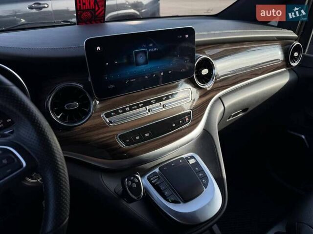 Черный Мерседес В-Класс, объемом двигателя 1.95 л и пробегом 102 тыс. км за 72000 $, фото 64 на Automoto.ua