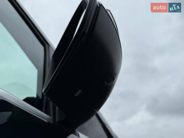 Чорний Мерседес В-Клас, об'ємом двигуна 1.95 л та пробігом 172 тис. км за 80000 $, фото 13 на Automoto.ua