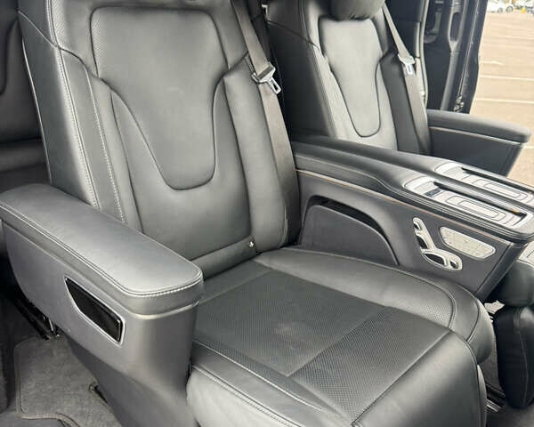 Черный Мерседес В-Класс, объемом двигателя 2.14 л и пробегом 40 тыс. км за 97500 $, фото 22 на Automoto.ua