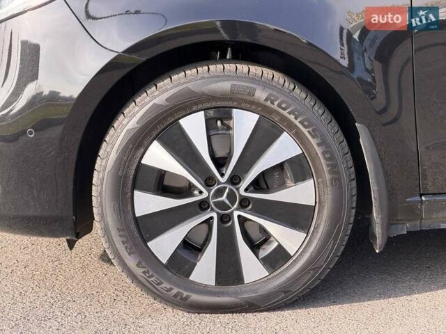 Черный Мерседес В-Класс, объемом двигателя 1.95 л и пробегом 102 тыс. км за 72000 $, фото 18 на Automoto.ua