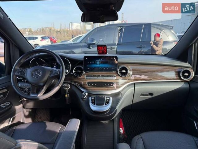 Черный Мерседес В-Класс, объемом двигателя 1.95 л и пробегом 102 тыс. км за 72000 $, фото 49 на Automoto.ua