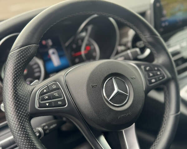 Черный Мерседес В-Класс, объемом двигателя 2.14 л и пробегом 40 тыс. км за 97500 $, фото 21 на Automoto.ua