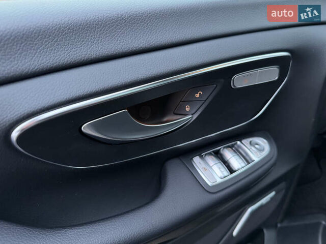 Черный Мерседес В-Класс, объемом двигателя 1.9 л и пробегом 79 тыс. км за 75555 $, фото 53 на Automoto.ua