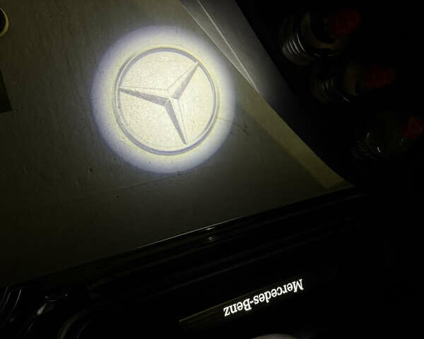 Черный Мерседес В-Класс, объемом двигателя 2 л и пробегом 202 тыс. км за 69999 $, фото 41 на Automoto.ua