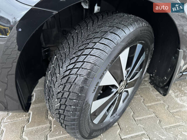 Черный Мерседес В-Класс, объемом двигателя 1.9 л и пробегом 79 тыс. км за 75555 $, фото 33 на Automoto.ua