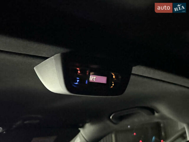 Черный Мерседес В-Класс, объемом двигателя 2 л и пробегом 202 тыс. км за 69999 $, фото 39 на Automoto.ua