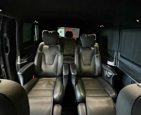 Чорний Мерседес В-Клас, об'ємом двигуна 2.14 л та пробігом 35 тис. км за 89700 $, фото 44 на Automoto.ua