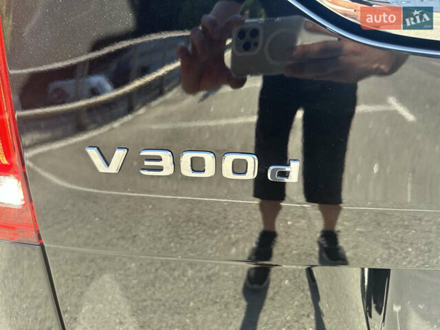 Черный Мерседес В-Класс, объемом двигателя 1.95 л и пробегом 57 тыс. км за 101000 $, фото 12 на Automoto.ua