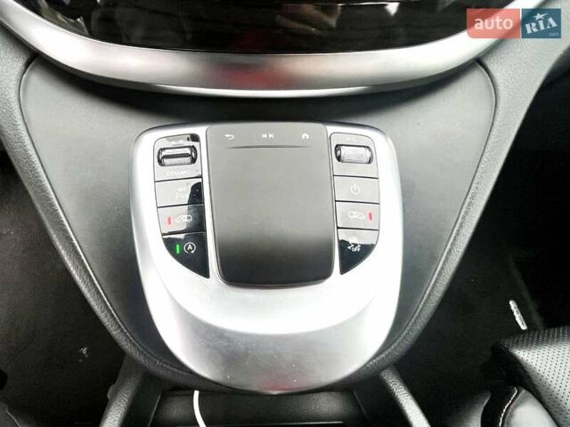 Черный Мерседес В-Класс, объемом двигателя 2.14 л и пробегом 78 тыс. км за 115000 $, фото 5 на Automoto.ua