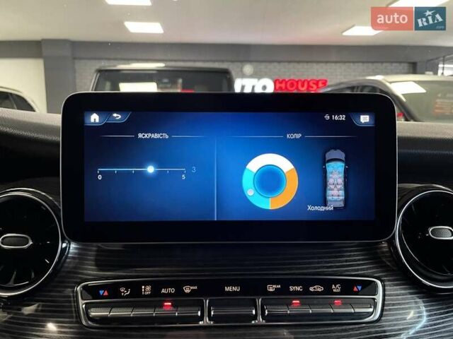 Чорний Мерседес В-Клас, об'ємом двигуна 2.14 л та пробігом 35 тис. км за 89700 $, фото 70 на Automoto.ua