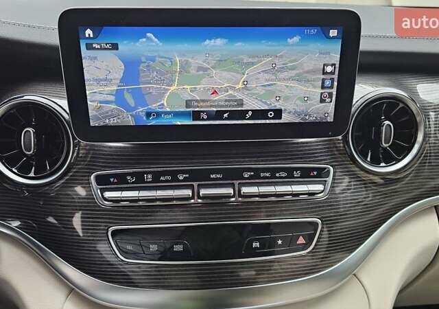 Чорний Мерседес В-Клас, об'ємом двигуна 1.95 л та пробігом 58 тис. км за 105000 $, фото 30 на Automoto.ua