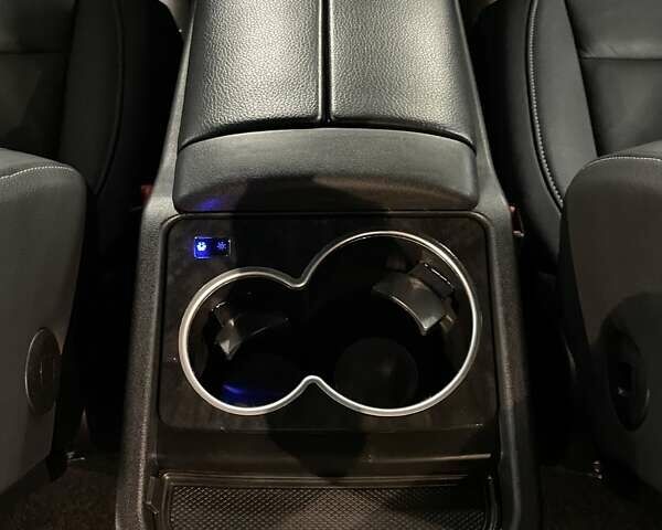 Чорний Мерседес В-Клас, об'ємом двигуна 2.14 л та пробігом 35 тис. км за 89700 $, фото 46 на Automoto.ua