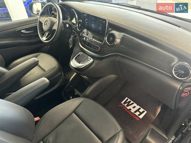 Черный Мерседес В-Класс, объемом двигателя 1.95 л и пробегом 40 тыс. км за 81900 $, фото 11 на Automoto.ua