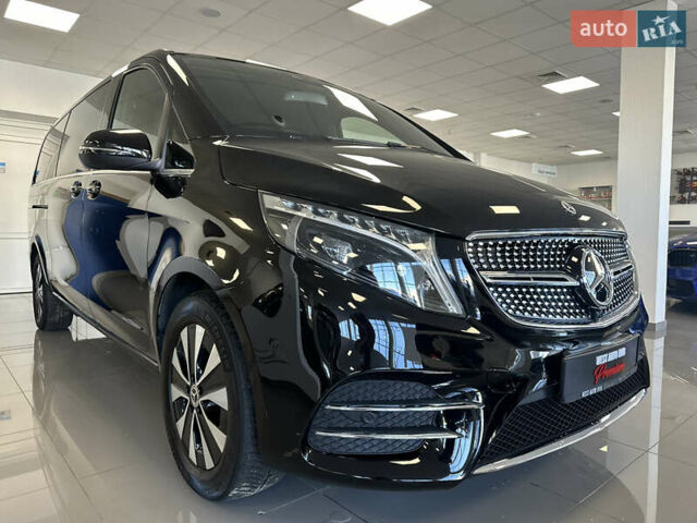 Мерседес В-Класс 2023 в Киеве на Automoto.ua Черный Мерседес В-Класс, объемом двигателя 2.14 л и пробегом 40 тыс. км за 83500 $, фото 3 на Automoto.ua