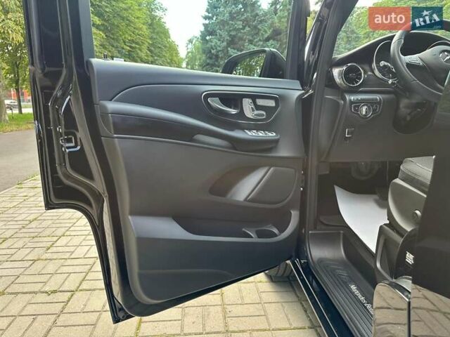 Черный Мерседес В-Класс, объемом двигателя 2.14 л и пробегом 48 тыс. км за 81900 $, фото 33 на Automoto.ua