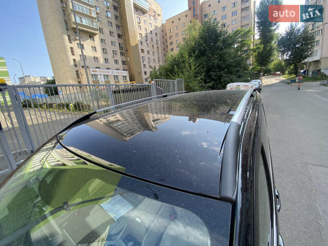 Черный Мерседес В-Класс, объемом двигателя 1.95 л и пробегом 57 тыс. км за 101000 $, фото 24 на Automoto.ua