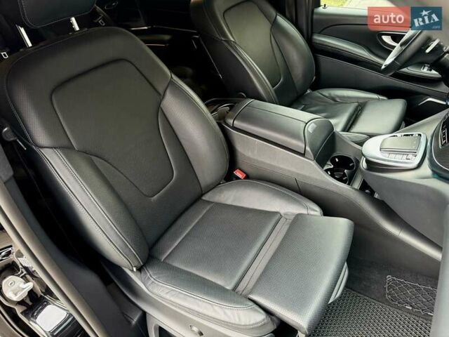 Черный Мерседес В-Класс, объемом двигателя 2 л и пробегом 56 тыс. км за 97000 $, фото 40 на Automoto.ua