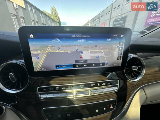 Черный Мерседес В-Класс, объемом двигателя 1.95 л и пробегом 57 тыс. км за 101000 $, фото 48 на Automoto.ua