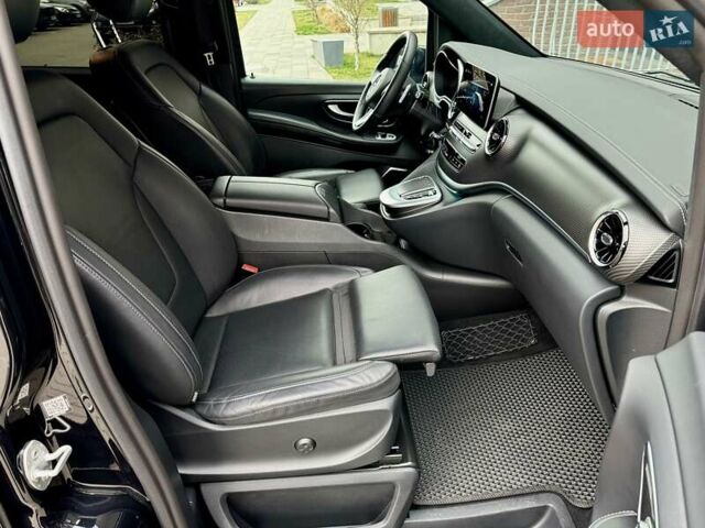 Черный Мерседес В-Класс, объемом двигателя 2 л и пробегом 56 тыс. км за 97000 $, фото 39 на Automoto.ua