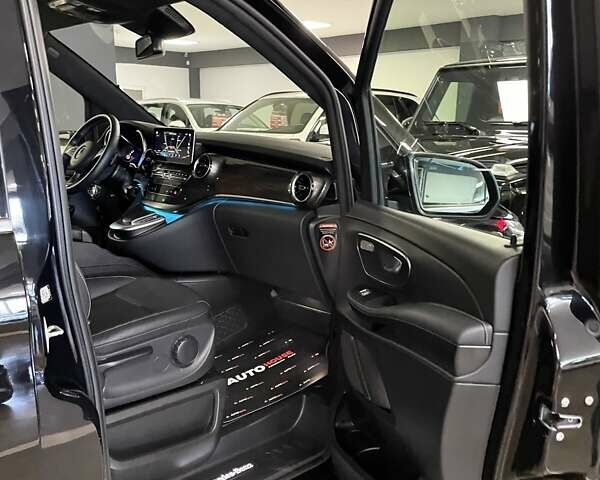 Чорний Мерседес В-Клас, об'ємом двигуна 2.14 л та пробігом 35 тис. км за 89700 $, фото 50 на Automoto.ua