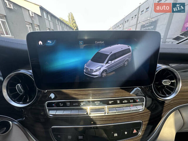 Черный Мерседес В-Класс, объемом двигателя 1.95 л и пробегом 57 тыс. км за 101000 $, фото 55 на Automoto.ua