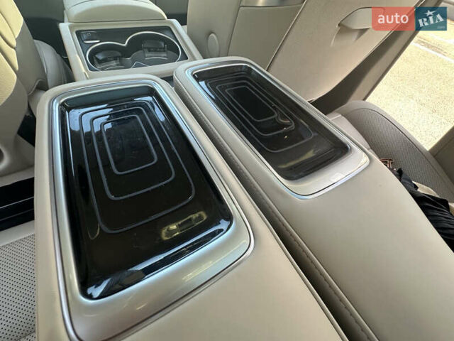 Черный Мерседес В-Класс, объемом двигателя 1.95 л и пробегом 57 тыс. км за 101000 $, фото 73 на Automoto.ua