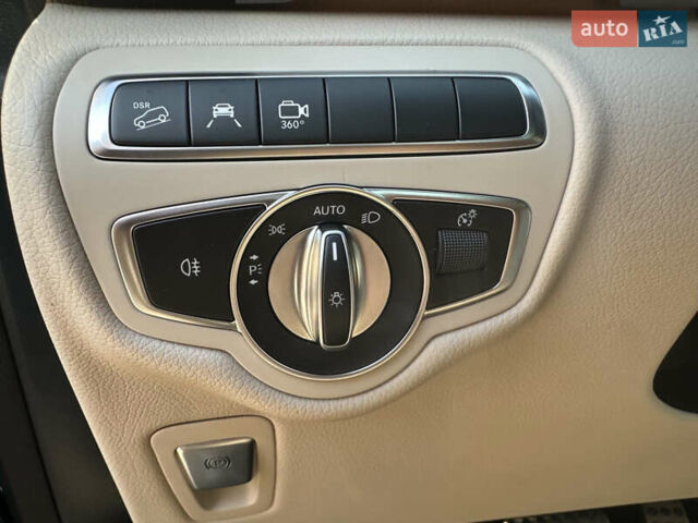 Черный Мерседес В-Класс, объемом двигателя 1.95 л и пробегом 57 тыс. км за 101000 $, фото 41 на Automoto.ua