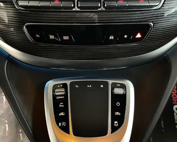 Чорний Мерседес В-Клас, об'ємом двигуна 2.14 л та пробігом 35 тис. км за 89700 $, фото 76 на Automoto.ua