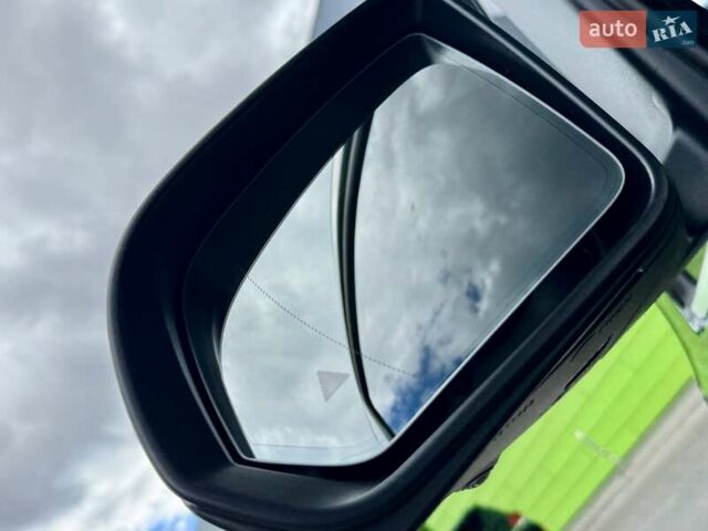 Чорний Мерседес В-Клас, об'ємом двигуна 1.95 л та пробігом 3 тис. км за 105900 $, фото 28 на Automoto.ua