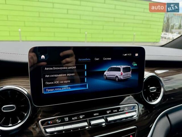 Чорний Мерседес В-Клас, об'ємом двигуна 1.95 л та пробігом 3 тис. км за 105900 $, фото 71 на Automoto.ua