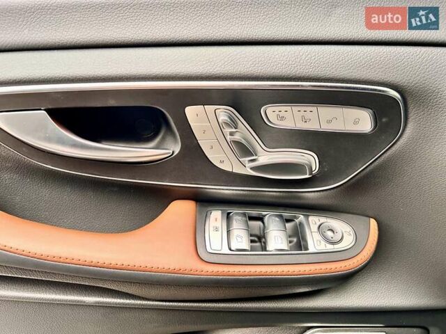 Мерседес В-Класс 2023 в Киеве на Automoto.ua Черный Мерседес В-Класс, объемом двигателя 2.14 л и пробегом 28 тыс. км за 134999 $, фото 17 на Automoto.ua
