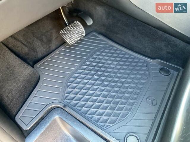 Черный Мерседес В-Класс, объемом двигателя 1.9 л и пробегом 22 тыс. км за 83900 $, фото 13 на Automoto.ua