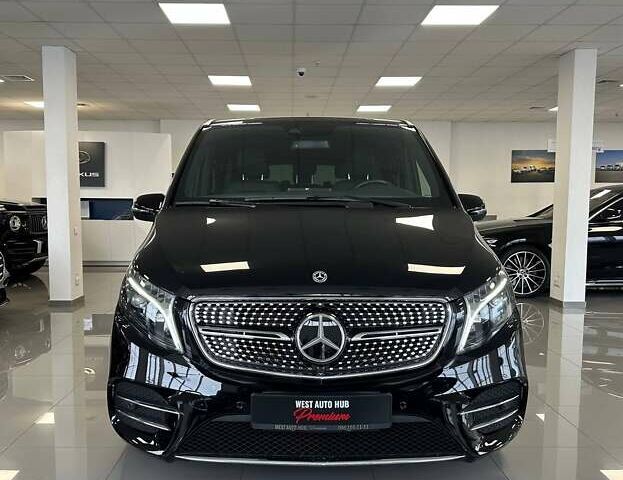 Чорний Мерседес В-Клас, об'ємом двигуна 2 л та пробігом 40 тис. км за 79500 $, фото 1 на Automoto.ua