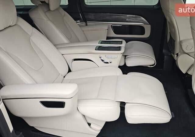 Чорний Мерседес В-Клас, об'ємом двигуна 1.95 л та пробігом 58 тис. км за 105000 $, фото 38 на Automoto.ua