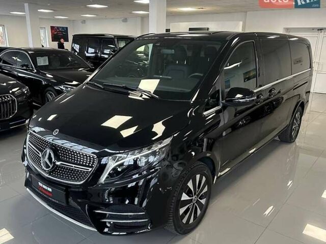 Чорний Мерседес В-Клас, об'ємом двигуна 2 л та пробігом 40 тис. км за 79500 $, фото 2 на Automoto.ua